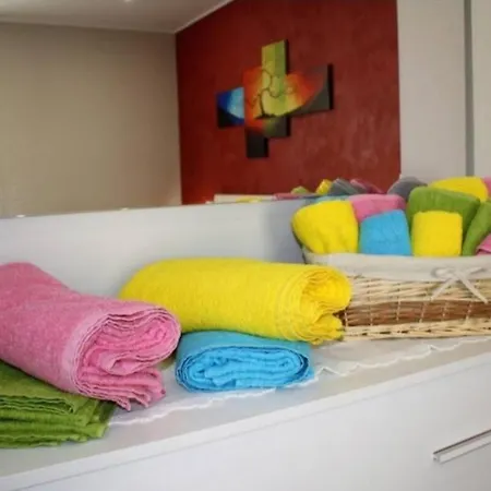Luxury Graffiti Tales House Vibo Apartman Torino