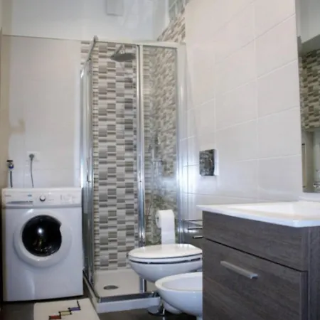 Luxury Graffiti Tales House Vibo * Τορίνο