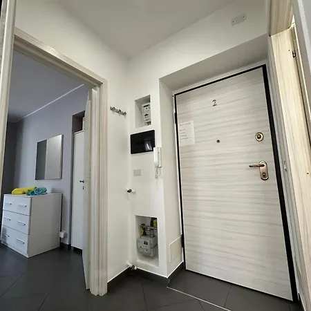 Luxury Graffiti Tales House Vibo Apartman *